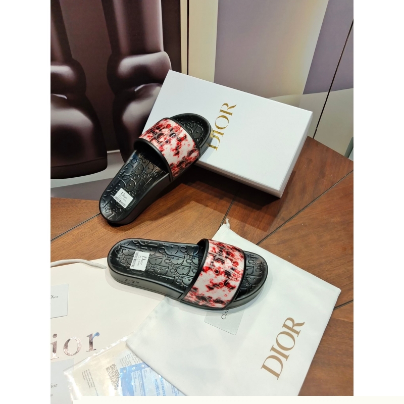 ch**an D*or slippers
